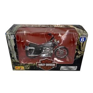 Maisto Harley Davidson 1999 XL 1200C Sportster 1200 Custom Series 6 1:18 NEW